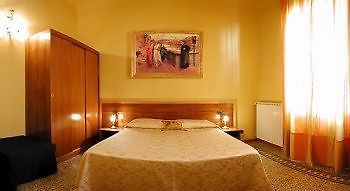 La Luna Guest House Florencia Exterior foto